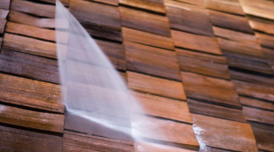 Professional gutter cleaning in Hoschton, GA